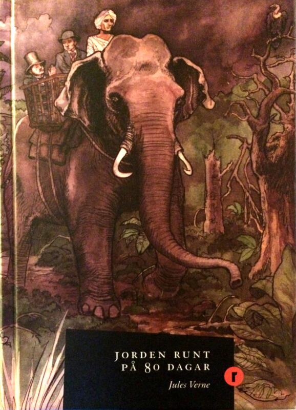 Phileas Fogg, jordenrunt-resenär, färdas tillsammans med sin betjänt, Passepartout, på elefantrygg. En indisk man i turban är elefantförare.