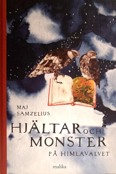 Bild på bokomslag. Illustrationen föreställer två falkar vid en bok med ett mytologiskt väsen. Natthimmel med stjärnor i bakgrunden och handtextad boktitel.