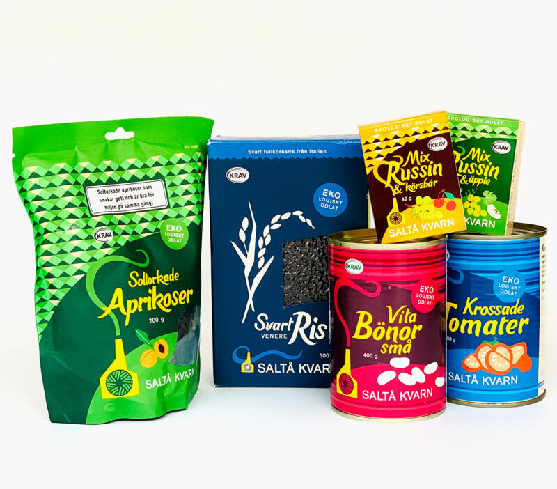 Illustrationer till förpackningar av ekologiska matprodukter: ris, frukt, bönor burktomater och russin. 