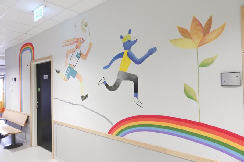 marathon, regnbåge, rainbow, run, sport, rabbit väggdecor, mural, djurmålning, årstider