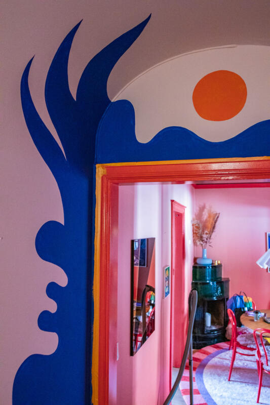 Mural/väggmålning för färgpsykologen & inredningsarkitekten Sara Garanty, våren 2025.