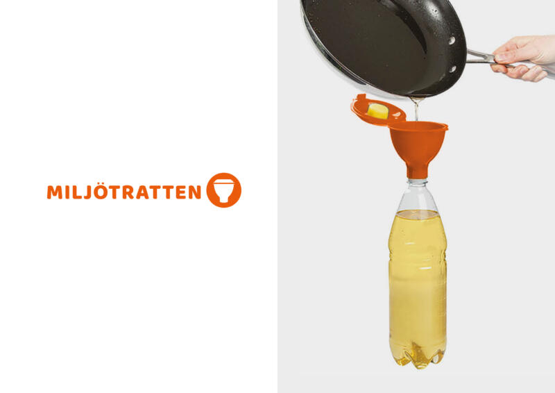 Logga för Miljötratten med orange text och symbol på vit botten samt ett foto på högra siden föreställande produkten monterad på en flaska.
