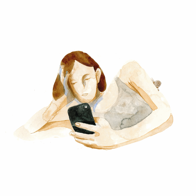 2d animation i akvarell och blyerts av en tjej som sitter och tittar på sin mobil 