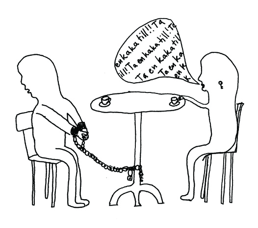 En tusch tekning som föreställer två personer som sitter vid ett kaffebord. Den ena är fastkedjad vid bordet och vänder sig bort medan den andra tjatar och trugar med en pratbubbla "Ta en kaka till!"