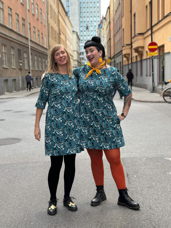 Swing cats mönster på klänningar