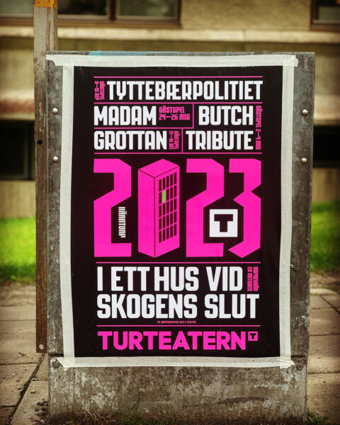Trefärgs-tryck med två lysfärger. 50x70 för affischering på stan.