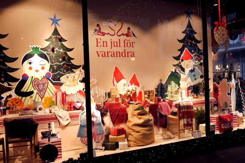 Lina Ekstrand illustrations for Åhléns Christmas campaign, window display christmas-characters drawn in ink and pencil 
