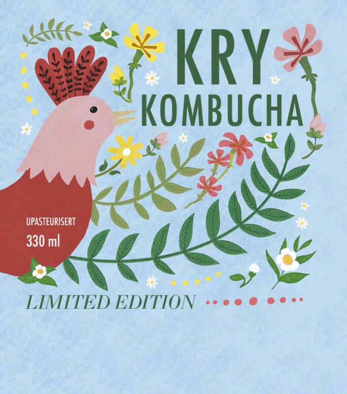 En stor rosa tupp mot en blå bakgrund. Växter i grönt och olika färgglada blommor. Texten säger "Kry Kombucha, Limited edition, upasteurisert, 330 ml"