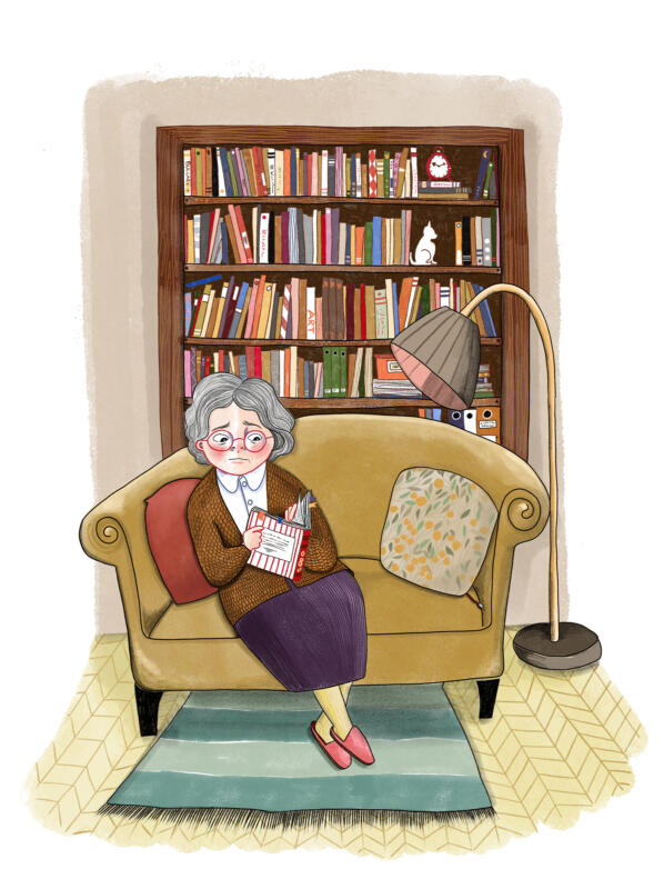 Illustration ur boken När jag glömde min födelsedag. Farmor sitter i sin soffa, vid sin bokhylla och läser i en kokbok. 
