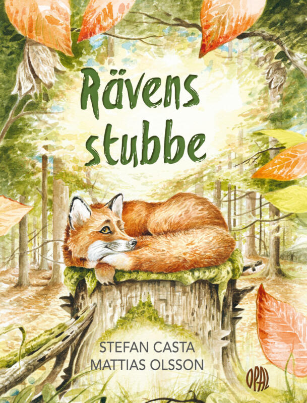 En målad räv på en stubbe i skogen
